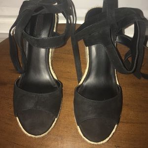 Black suede Wedges by Guess size 9